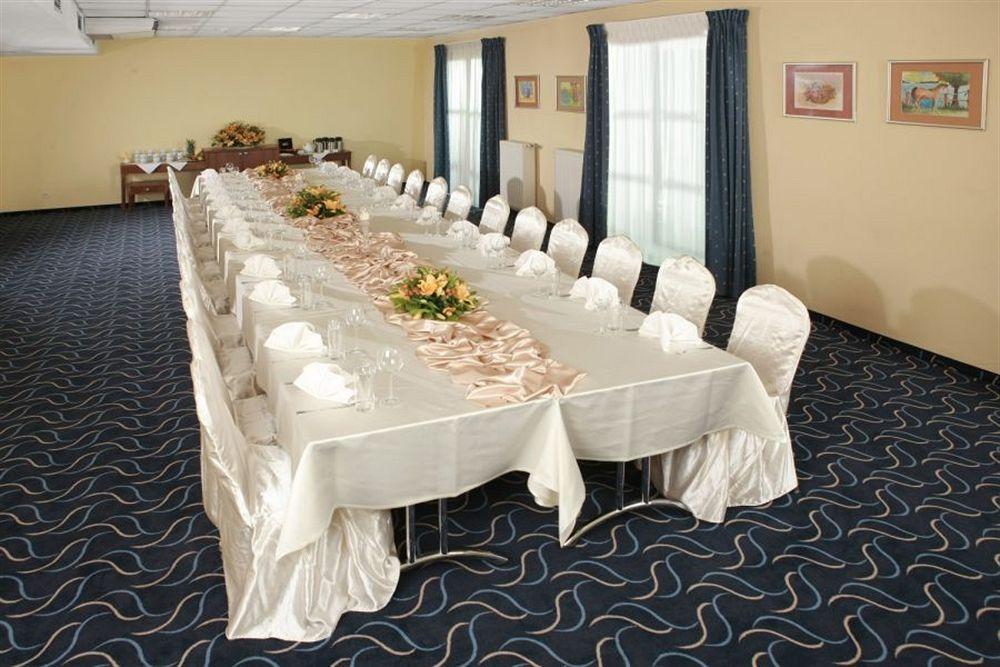 Comfortbiznes Pruszków Εξωτερικό φωτογραφία