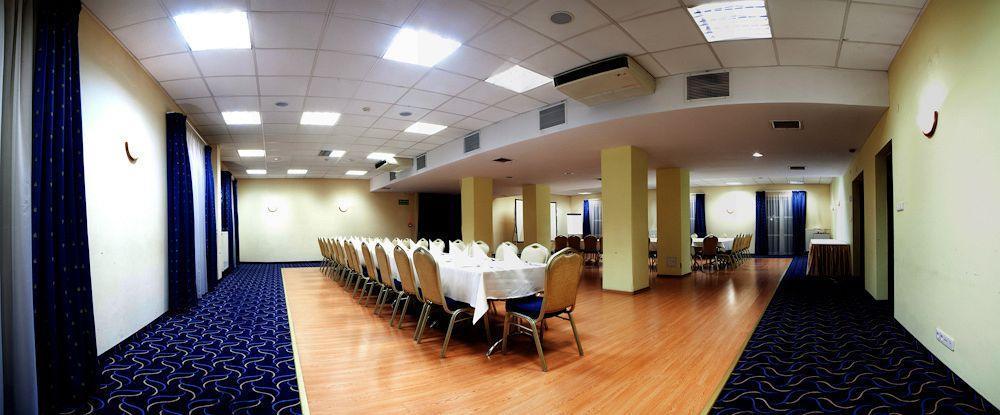 Comfortbiznes Pruszków Εξωτερικό φωτογραφία